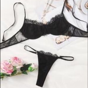 Black 2 Piece set 🖤